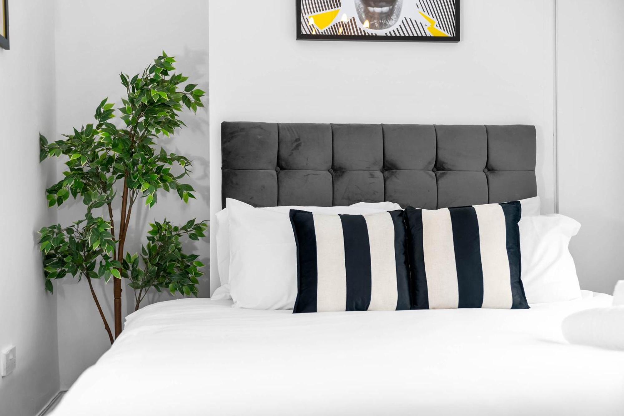 Luxury Apartment - Fast Wifi - Wolverhampton 9Apc Екстер'єр фото